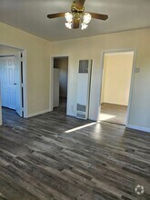 Building Photo - 5415 Sidehill Dr