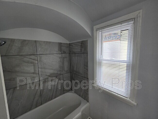 Foto del edificio - 3895 N 5th St