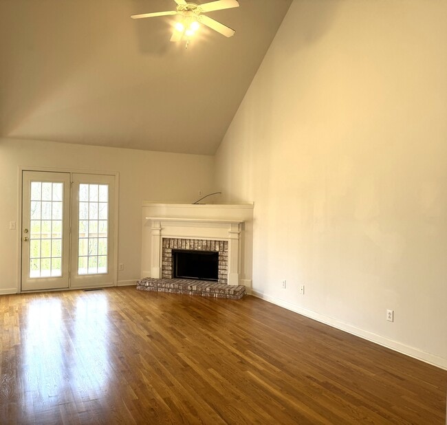 Foto del edificio - 1704 Tellico Dr