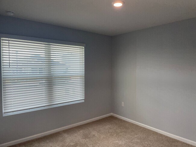 Building Photo - Beautiful Cambria Home