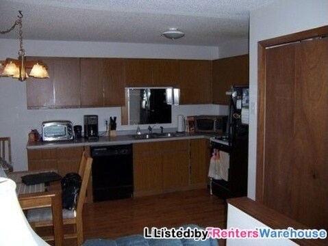 Building Photo - 531 Tiffany Dr