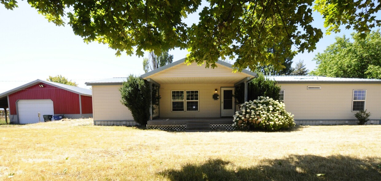 Foto principal - 2468 W Poleline Ave