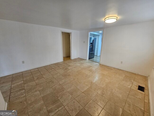 Foto del edificio - 1252 Lawrenceville-Suwanee Rd