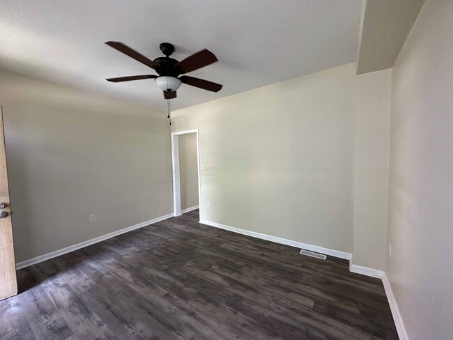 Building Photo - 3123 Leeds St