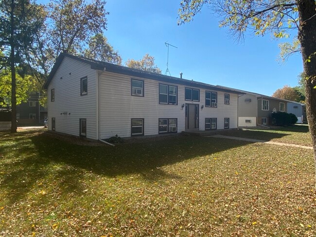 Building Photo - 153 E Welcome Ave