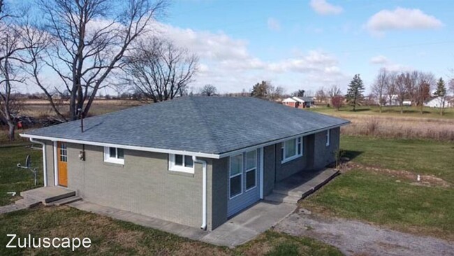Foto del edificio - 3 br, 1 bath House - 8491 N. State Road 9