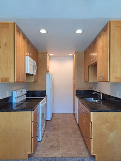 Foto del edificio - Charming 1-Bedroom Condo Retreat in Prime ...