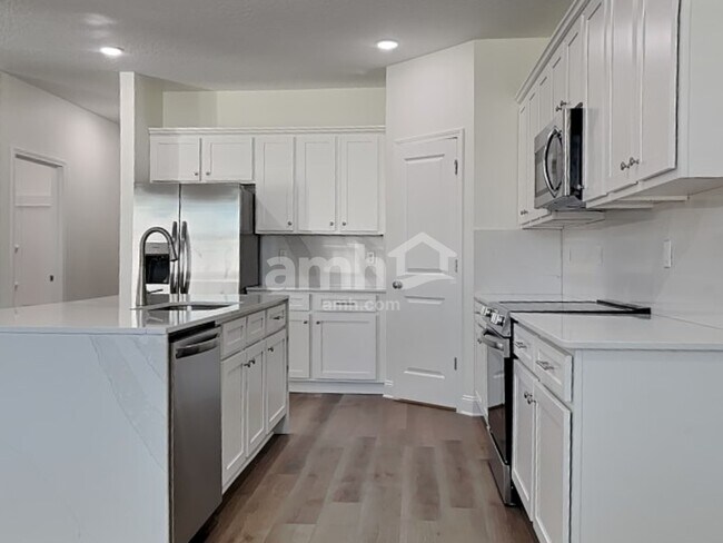 Foto del edificio - 11440 Bay Hl Cir