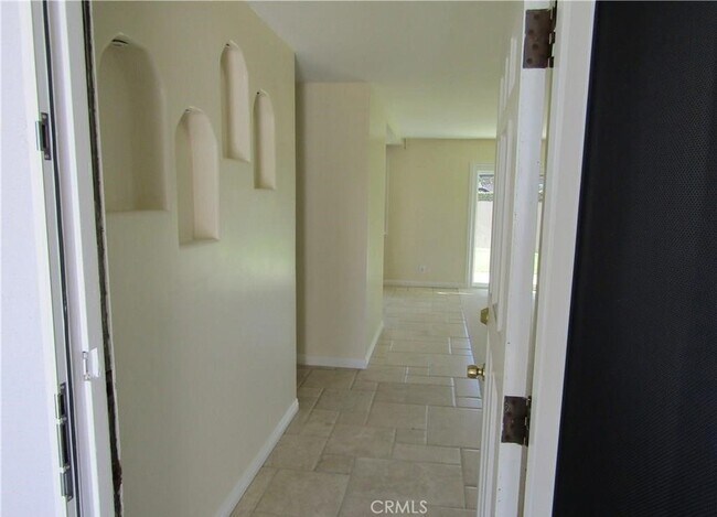 Foto del edificio - 8901 Shore Cir
