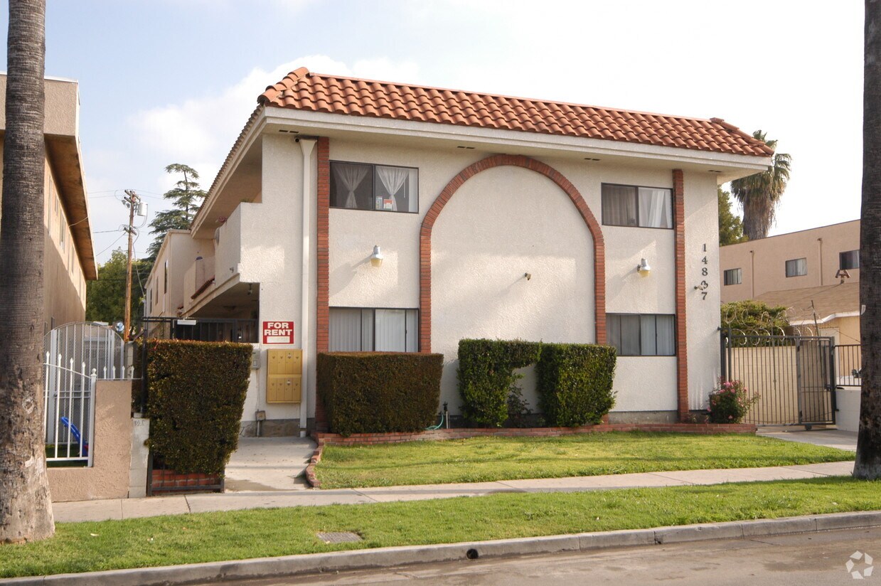 14837 Erwin St, Van Nuys, CA 91411 14837 Erwin St Van Nuys, CA
