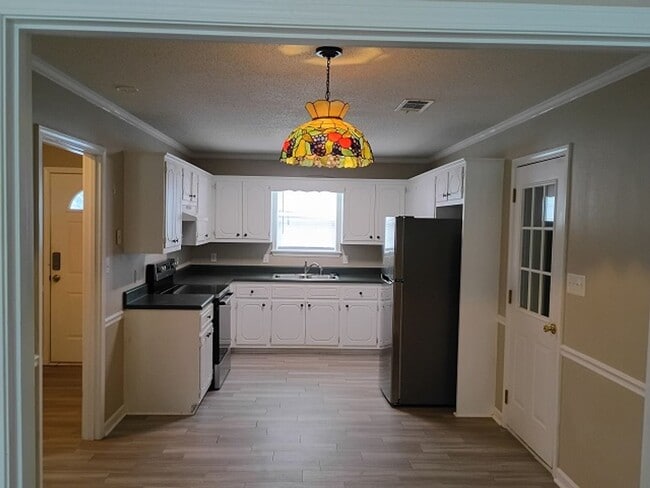 Building Photo - 97 Lelia Ln