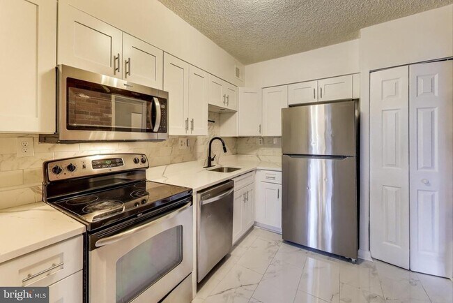 Foto del edificio - 5500 Holmes Run Pkwy