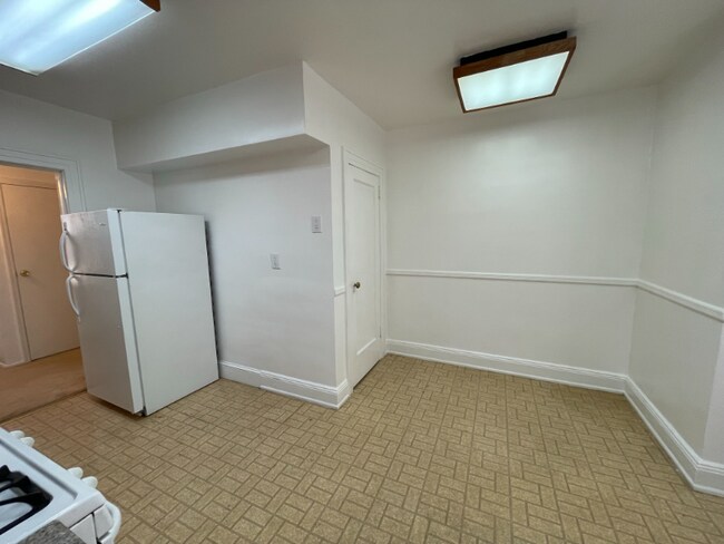 Building Photo - 204-10-204-42 42nd Ave