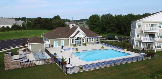 Outdoor Pool - Beach Plum Dunes