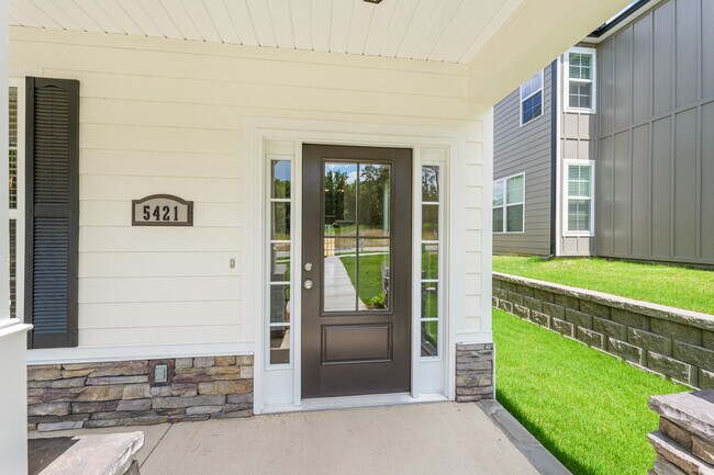 Building Photo - 5421 TEXEL Ln