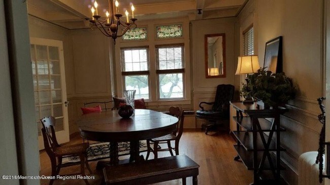 Foto del edificio - 704 8th Ave