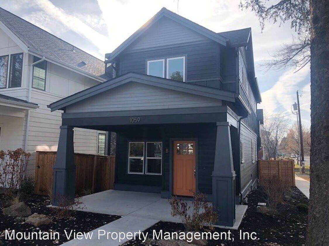 Primary Photo - 1059 NW Ogden Ave