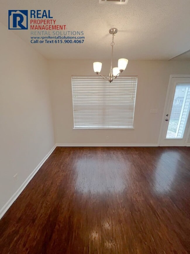 Building Photo - Fantastic 4BR/3BA Murfreesboro home in a great location! Garage, washer/dryer, fenced backyard