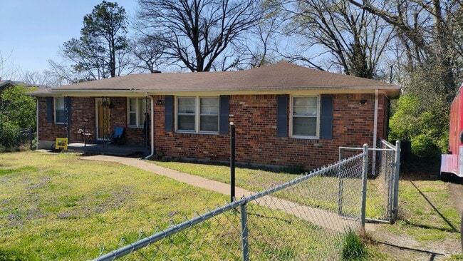 Building Photo - 1314 Montgomery Ave