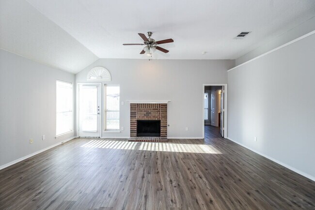Foto del edificio - 2920 Oakshire St