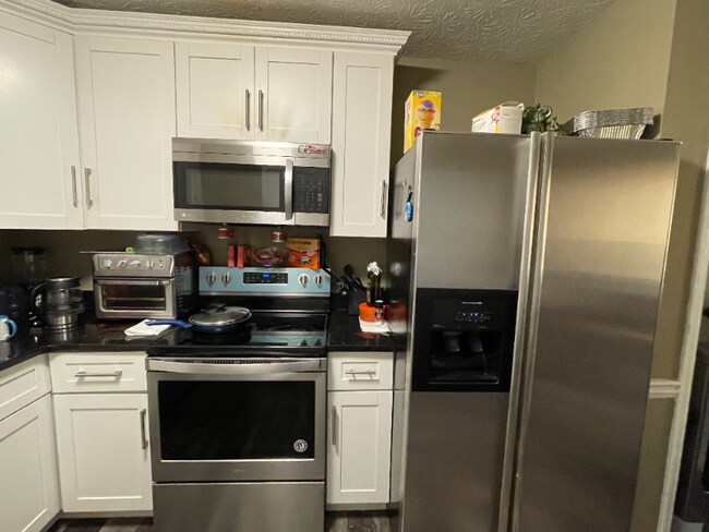 Foto del edificio - 391 Charter Ct