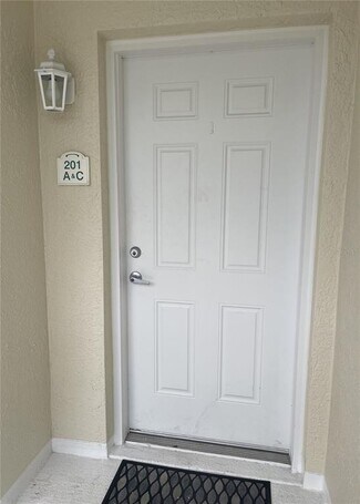 Building Photo - 3401 54th Dr W