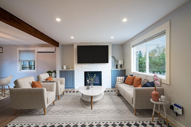 Photo - 7325 NE Mallory Ave House