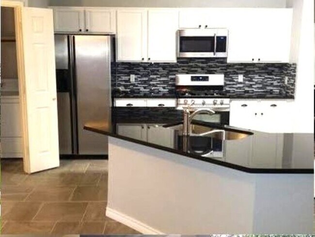 Building Photo - 1717 Arbor Creek Dr