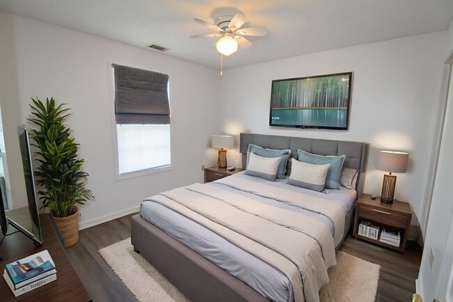 Building Photo - 824 Shaw Rd