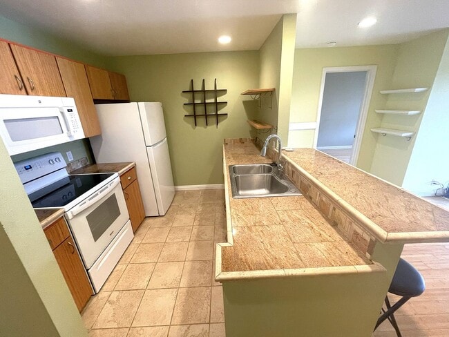 Foto del edificio - Kahului Ikena Unfurnished  2BR/2BA Unit Available