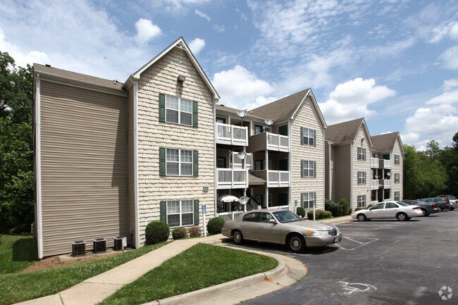 Foto principal - NorthPointe Apartments