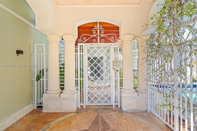 Building Photo - 45 Antilla Ave