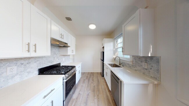 Foto del edificio - 2410 Dwight Way
