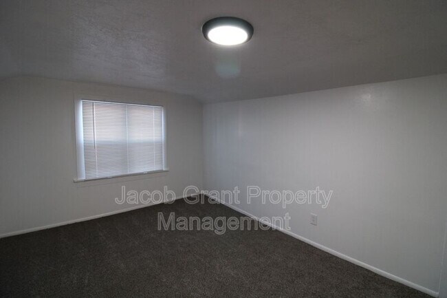 Foto del edificio - 204 6th St