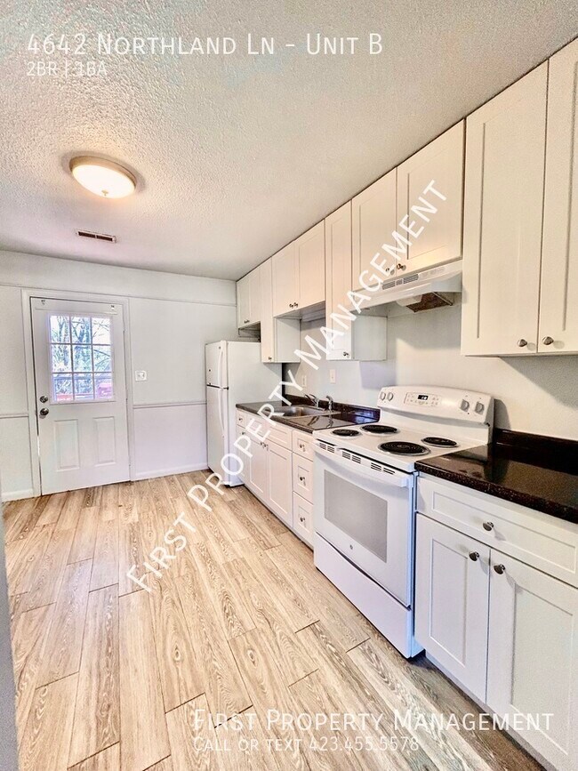 Building Photo - 2Bed/1Bath Duplex Off Hwy 58: Central AC, ...