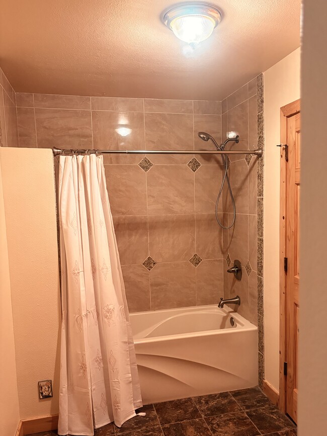 Building Photo - 12730 Langman Cir