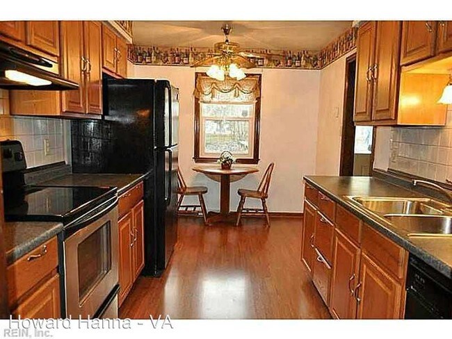 Building Photo - 4 br, 2 bath House - 408 Great Bridge Blvd.