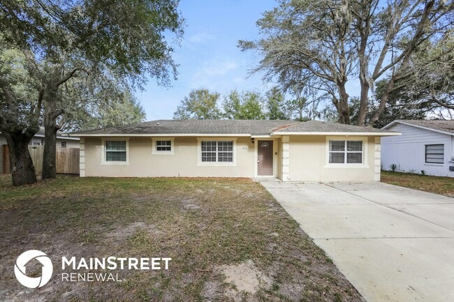 Building Photo - 2727 N Dellwood Dr