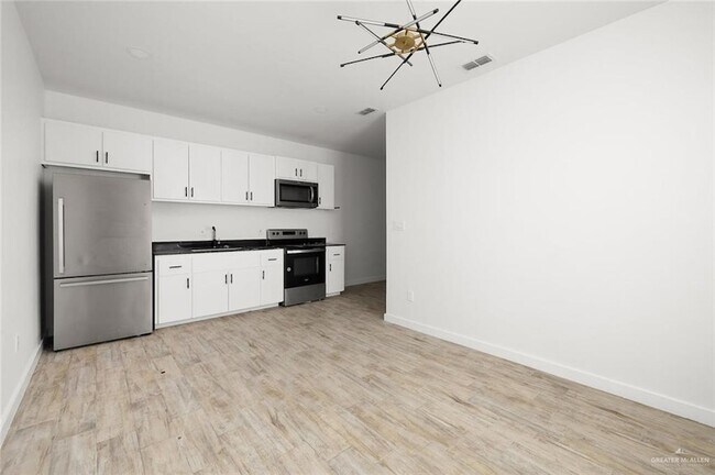 Foto del edificio - 1429 W Harrison Ave