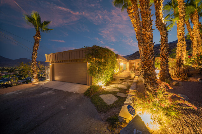 Building Photo - 17 Cahuilla Hills Dr