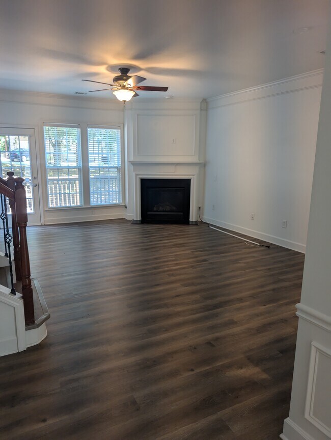 Foto del edificio - 2159 Weldonberry Dr NE