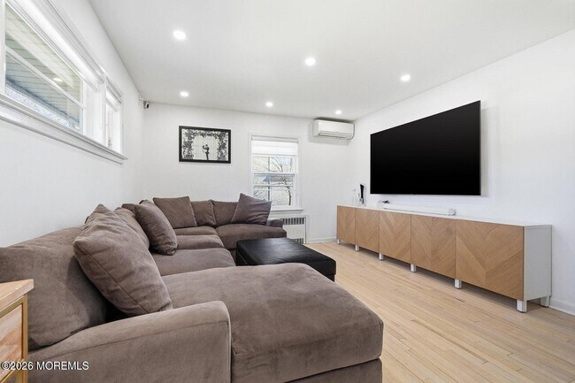 Foto del edificio - 227 Chatham Ave