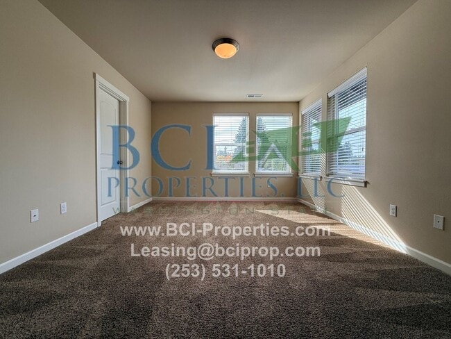 Building Photo - 412 T St SE