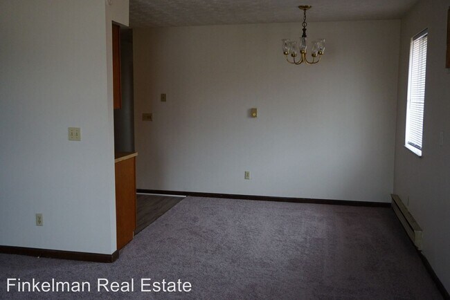 Building Photo - 1412 Jackson Ln