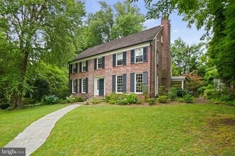 Building Photo - 5320 Albemarle St