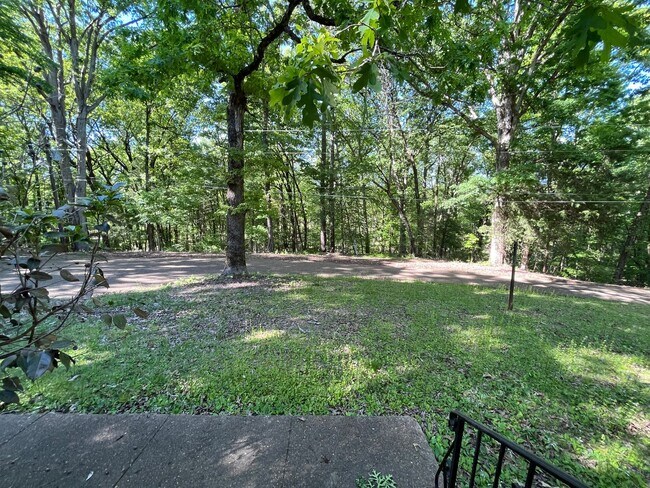 Foto del edificio - 148 Hwy 30 E