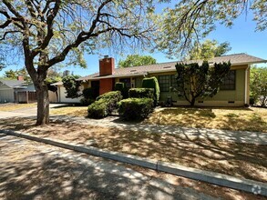 Building Photo - 1454 Fairhaven Dr