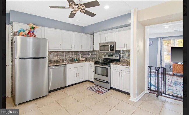 Foto del edificio - 15015 Nashua Ln