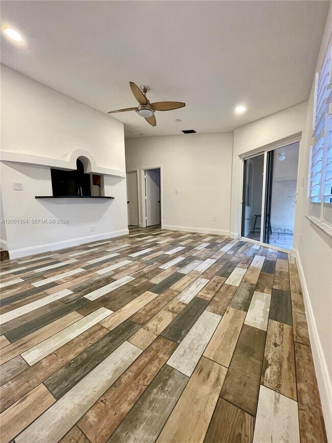 Foto del edificio - 11288 SW 9th Ct