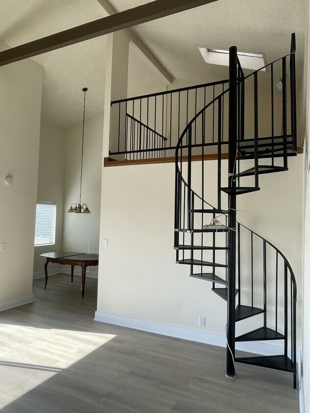 Foto principal - 704 Lookout Dr